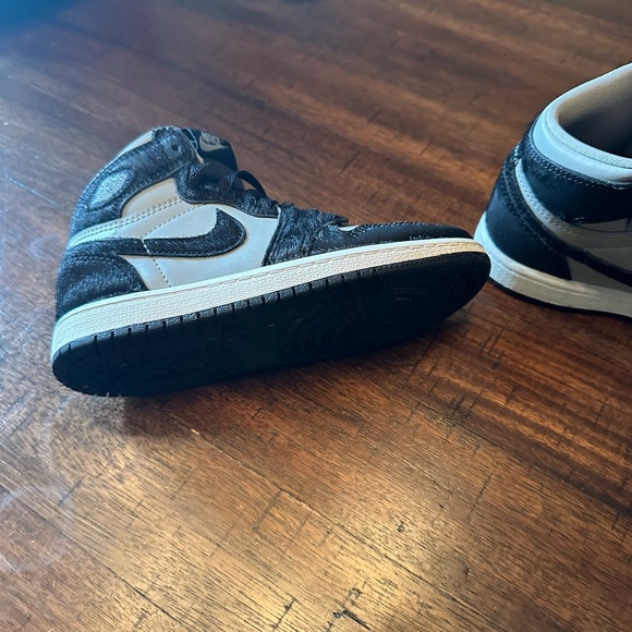 Gently used AIR JORDAN 1 HIGH TD
"Twist 2.0" - Picture 2 of 4